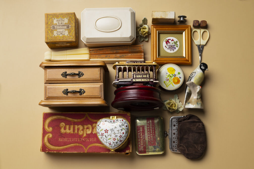 antique home decor online